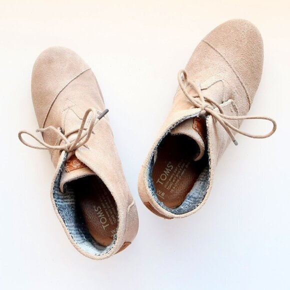 Toms Taupe Suede Leather Wedge Heel Lace-up Ankle Boots Booties Size 8 - Picture 13 of 16